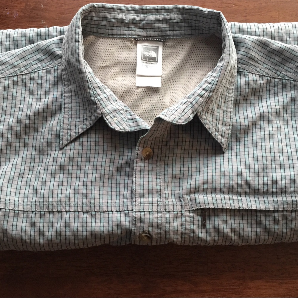 The North Face Men's Casual Button-Down Plaid Shirt - Light Blue & White